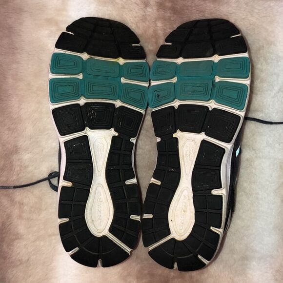 NB 9 W840v4 Thunder Distance Running Neutral Cushioned Sneakers - Picture 11 of 11